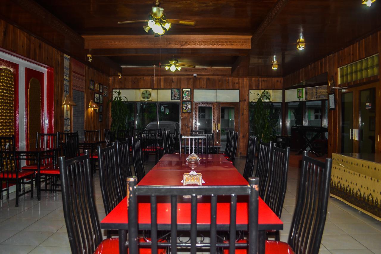 โรงแรมอินดราโทราจา รานเตเปา ภายนอก รูปภาพ